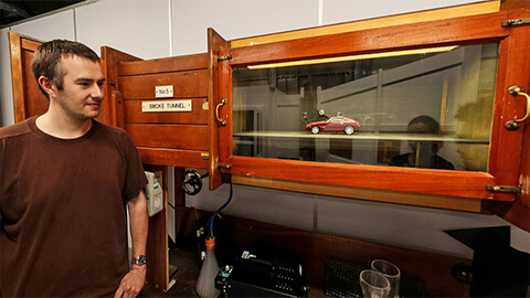 wind and smoke tunnel