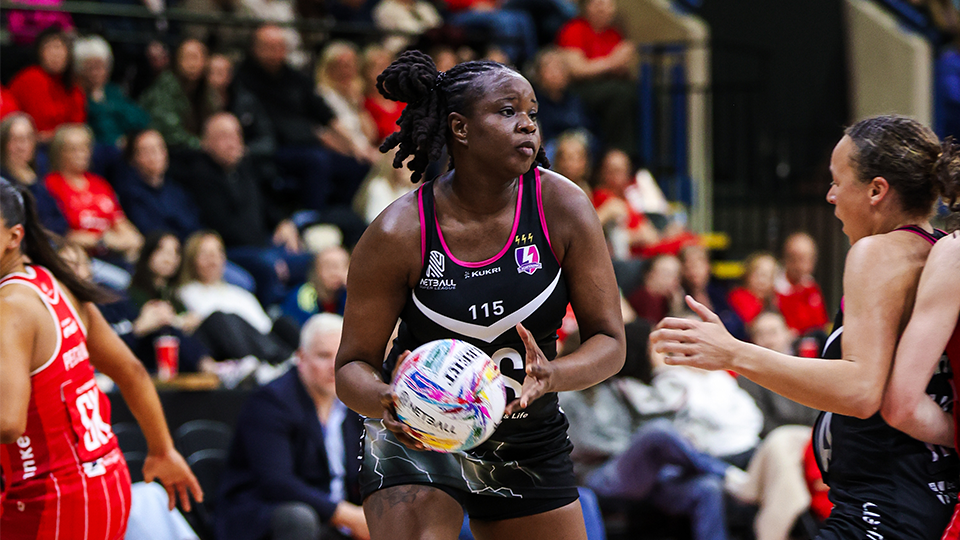 sammy wallace-joseph looking for a pass on court