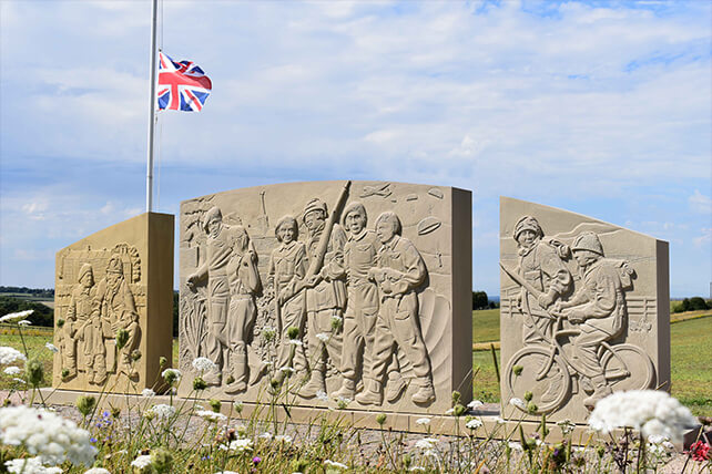 Memorial to the 10th Battalion The Parachute Regiment.