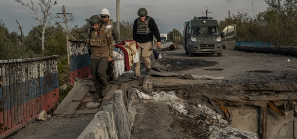 soldiers walking