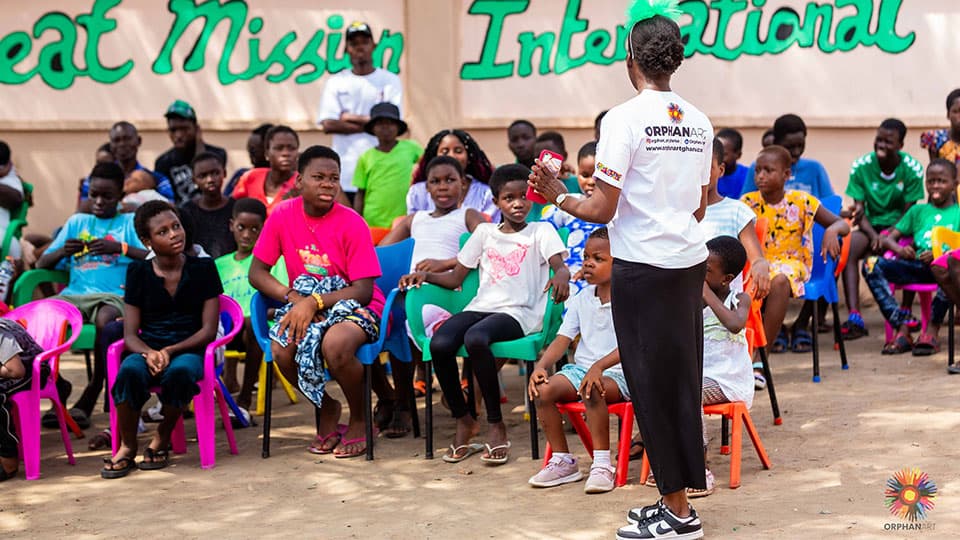 Alumna shares story of supporting children in Ghana through creativity ...