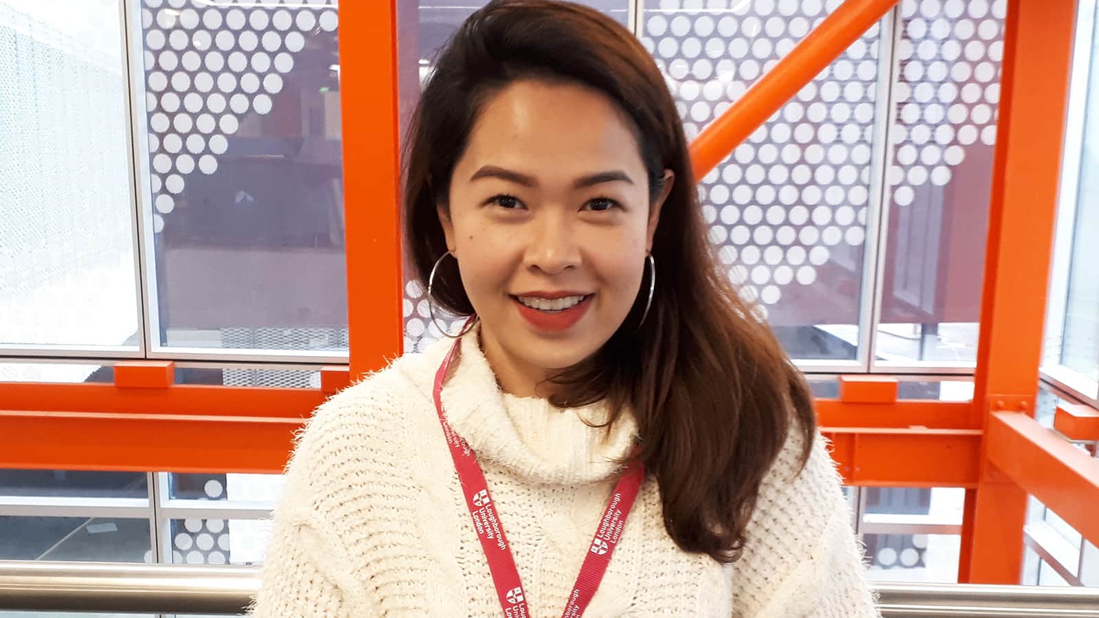 Originally from Thailand, Thanakorn now studies in London at our Postgraduate Campus. 