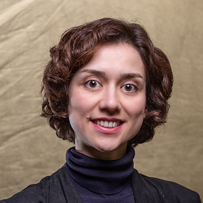 Dr Parisa Derakhshan