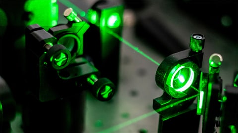 Electric circuit ionisation with laser