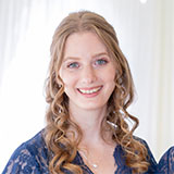 Headshot of Anna Glaze-Krayer