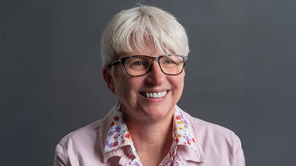 Dr Jeannie Holstein.