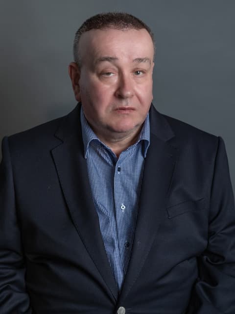 Peter Beszter.