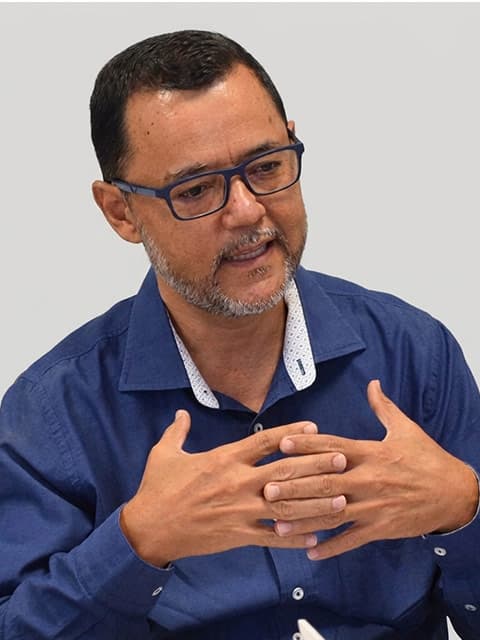 Carlos Aceves Gonzalez