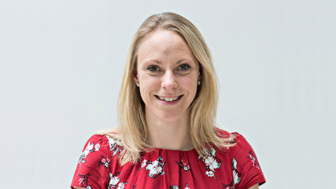 Dr Carolyn Plateau