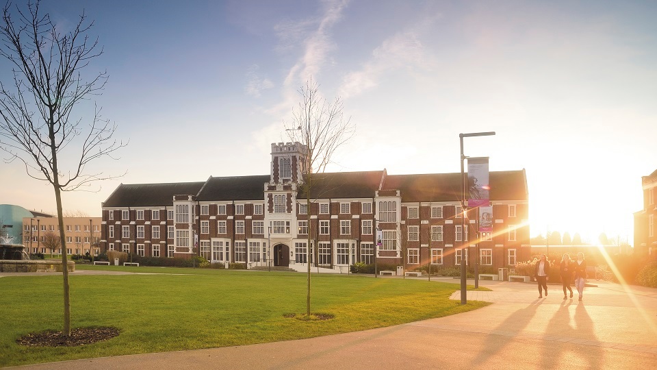 The fountain lawn and Hazlerigg building