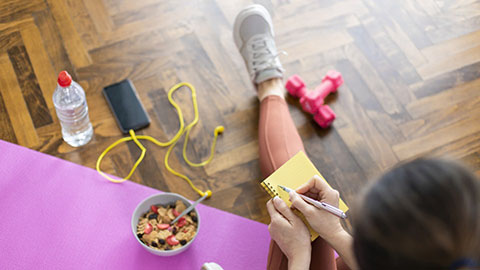 Writing tips to stay healthy. Image by Getty. 