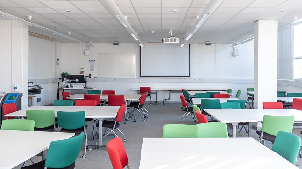 b114-teaching-room