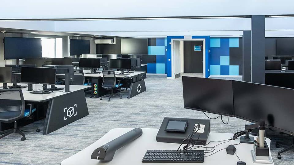 DigiLabs Central - DLC005 GPU Lab - PC lab in blue and grey with white ceiling