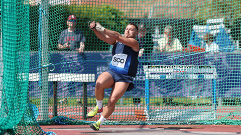 an athlete about to throw the hammer