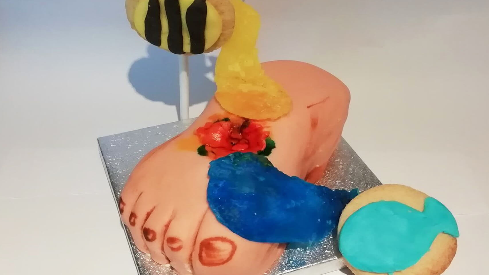 A cake created by Jenna