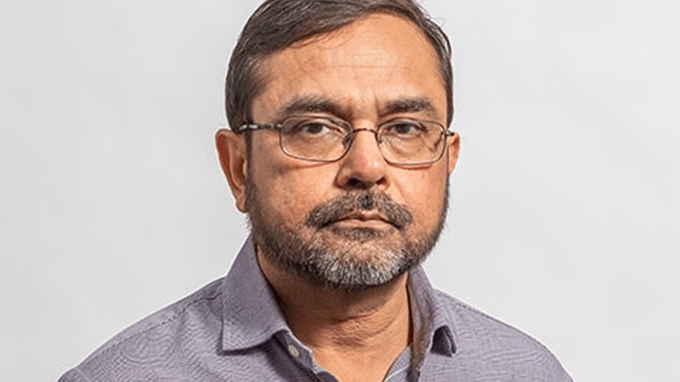 Portrait photo of an academic, M. Sohail, on a white background