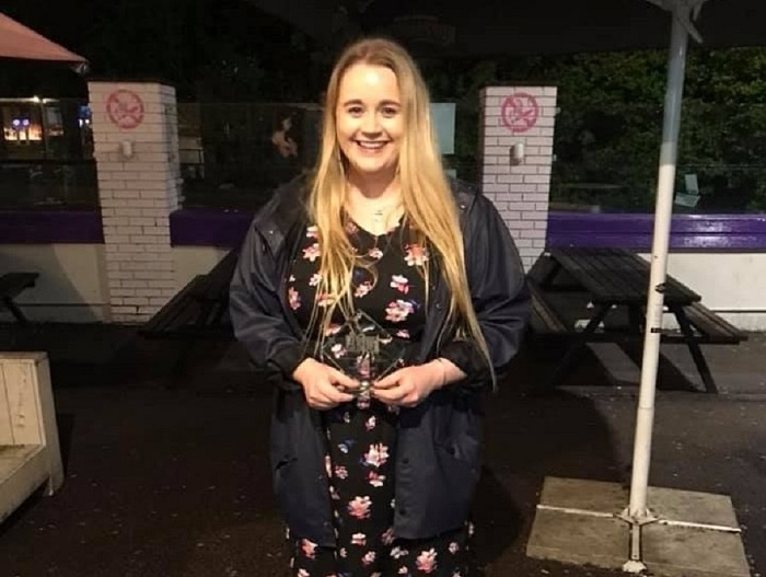 Chloe with her Loughborough Experience Award. 