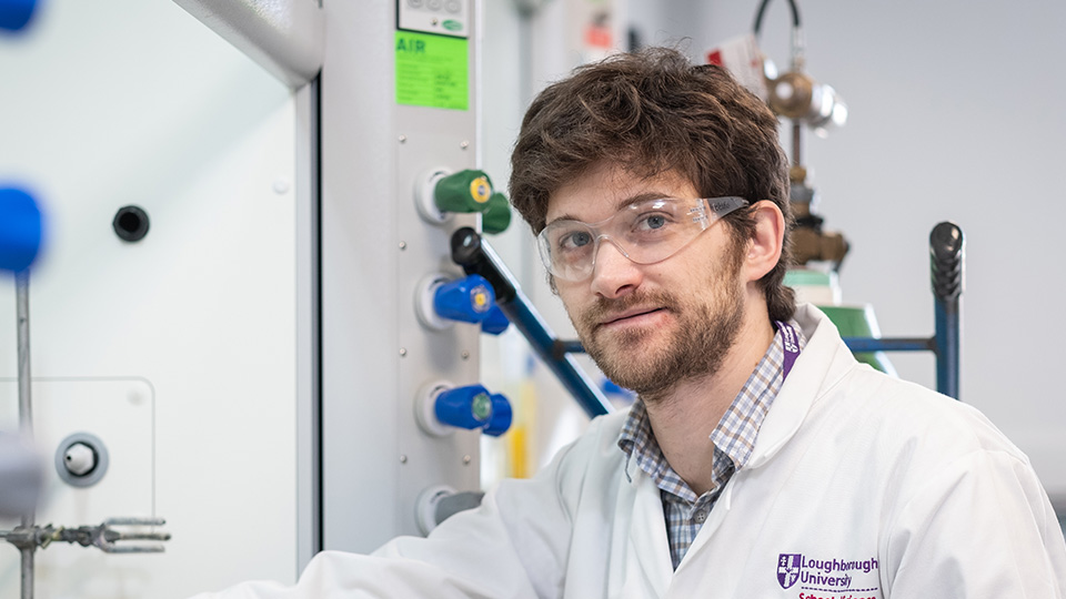 Andrea De Zanet working in a lab