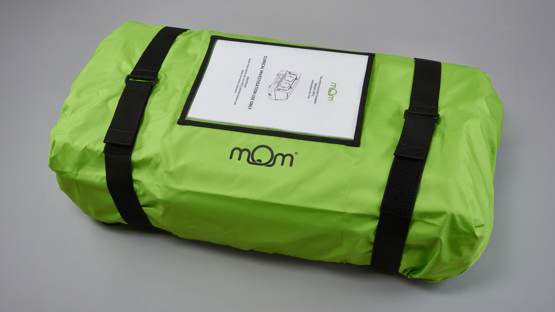 The mOm Essential portable incubator