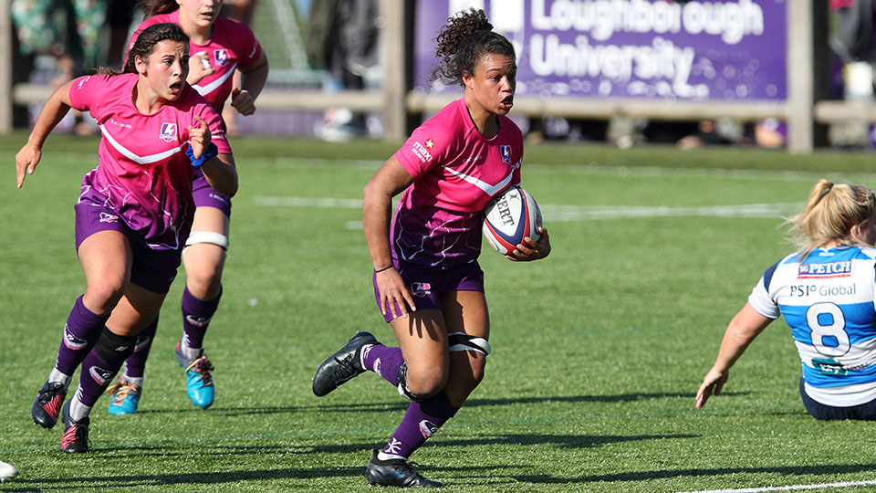 Amelia Harper playing for Lightning rugby.