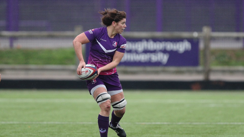 Sarah Hunter in action for Loughborough Lightning