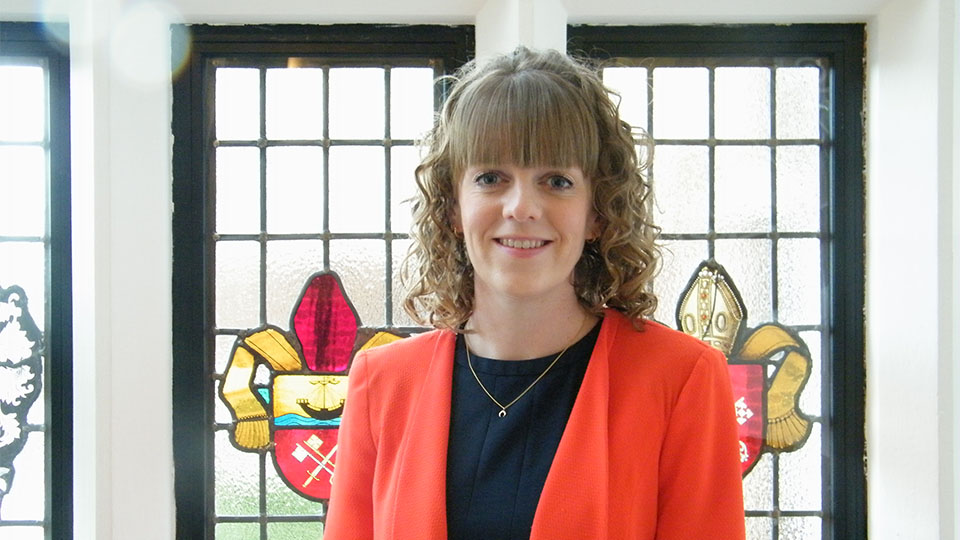 Professional head shot of Dr Jenna Townend, a Graduate trainee 