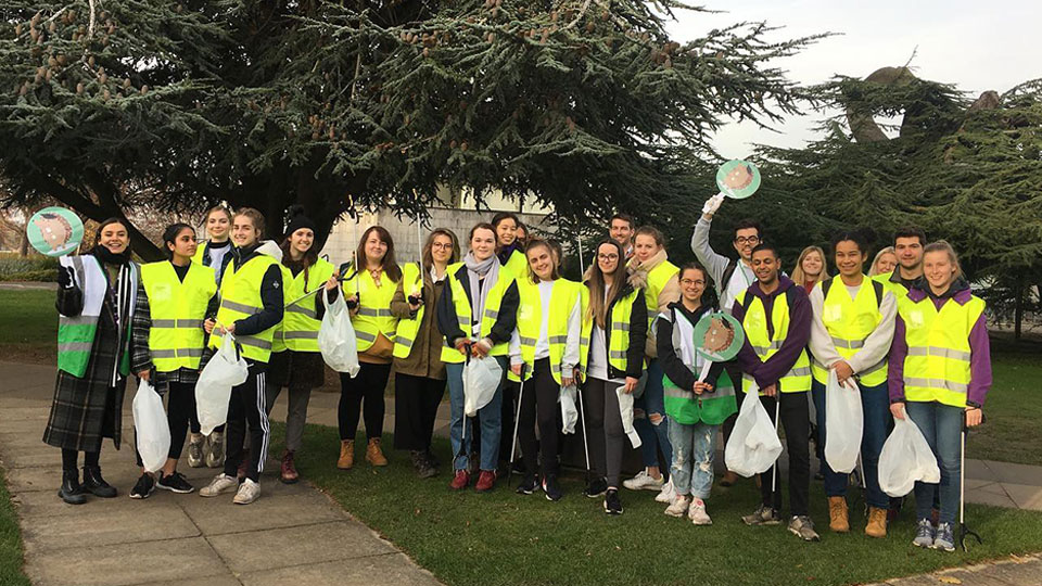 students at campus litter pick 